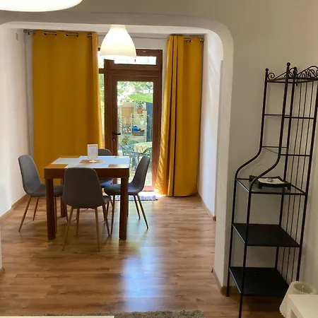 Apartamento Garden Karlovo