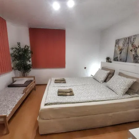 Garden شقة كارلوفو