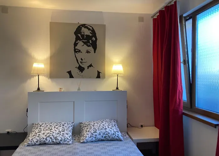 Garden * Κάρλοβο