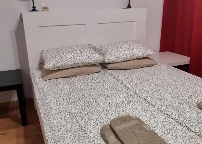 Garden Διαμέρισμα Κάρλοβο